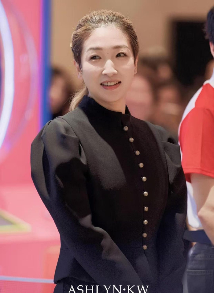 leyu-抵达澳门,刘诗雯上任,正式任命,新岗位曝光,和孙颖莎互动|乒乓球世界杯|国际乒联|国乒|乒乓球|世界杯_新浪新闻